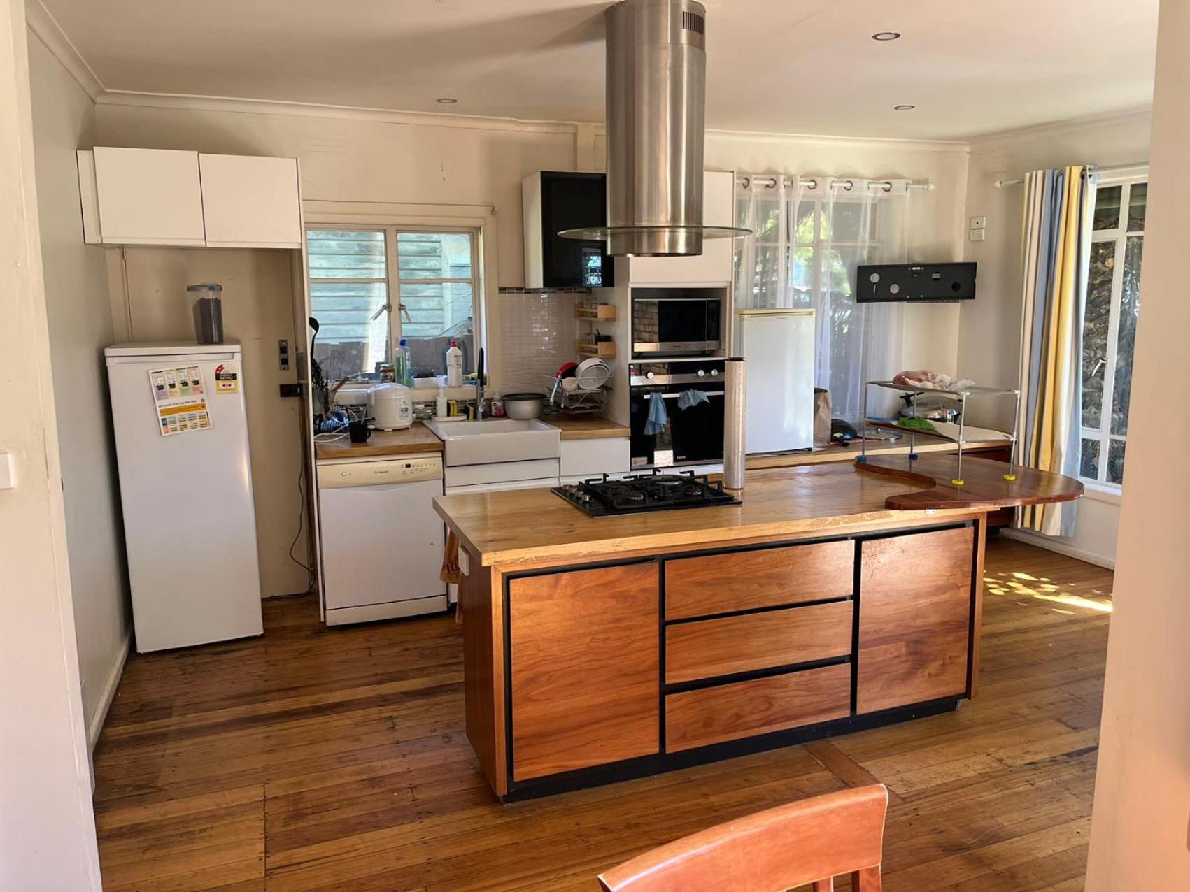 Gorgeous Master Bedroom With Own Bath Frankston Exterior photo